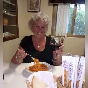 Meet your Posher, Julietta